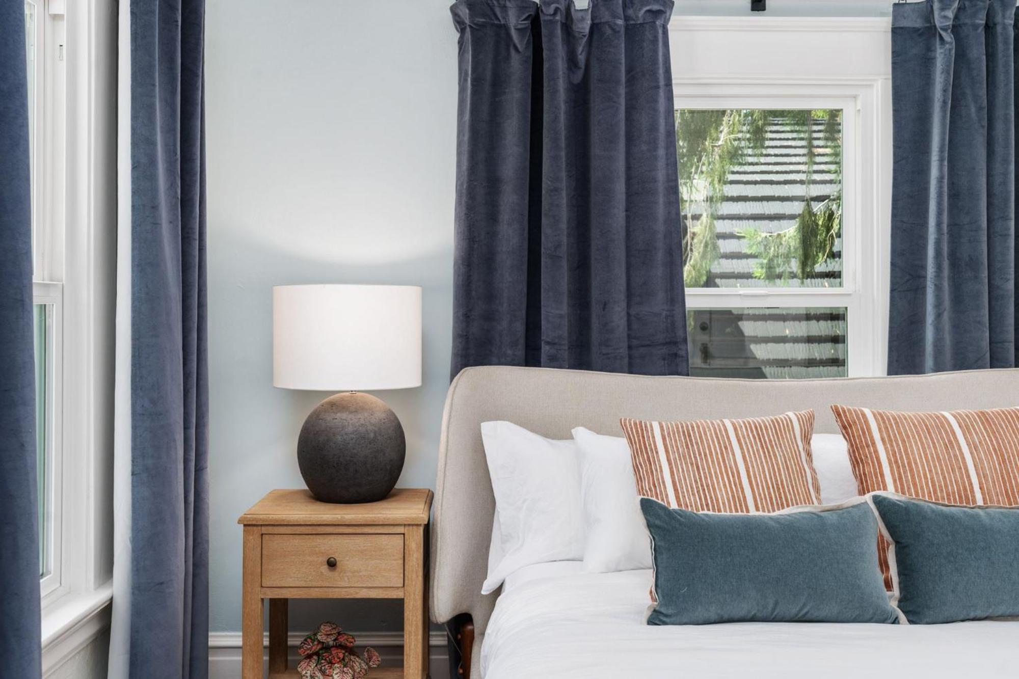 Grape Escape Inn & Suites Lodi Ngoại thất bức ảnh